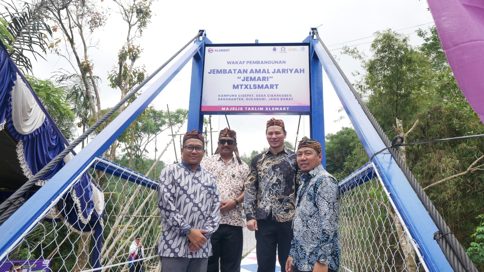 Majelis Taklim XLSMART Resmikan Wakaf JEMARI Di Sukabumi