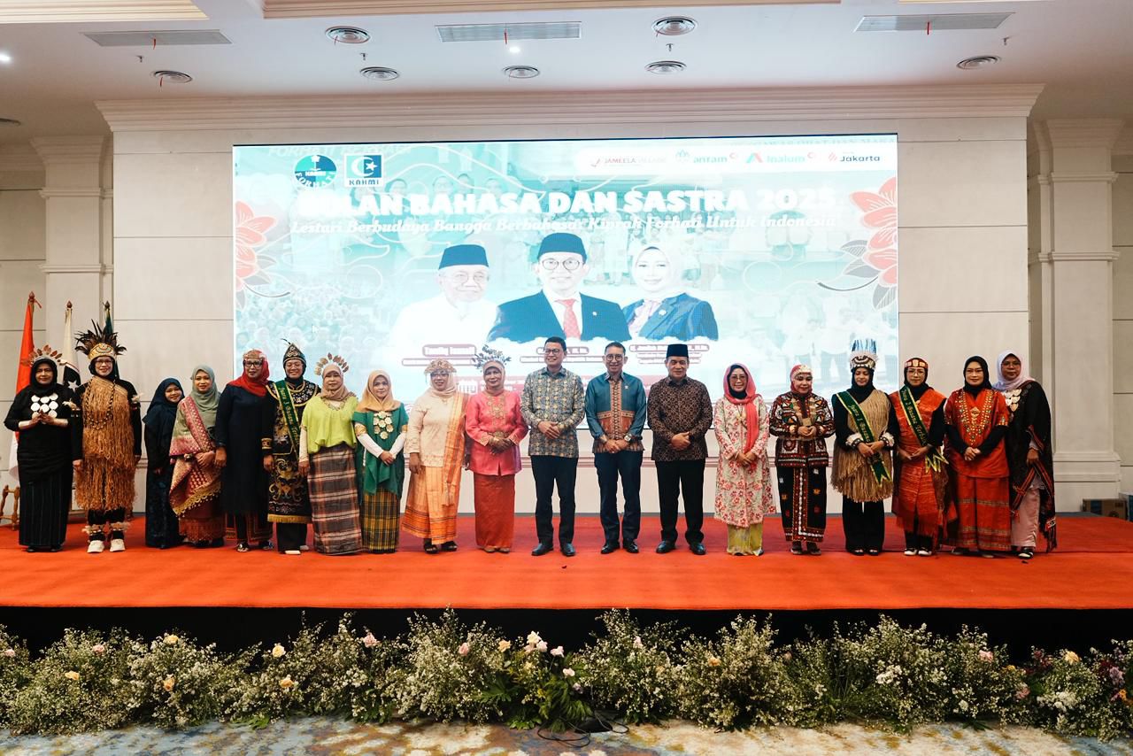 Sarasehan Budaya FORHATI, Romo: Sumpah Pemuda Tonggak Sastra dan Bahasa