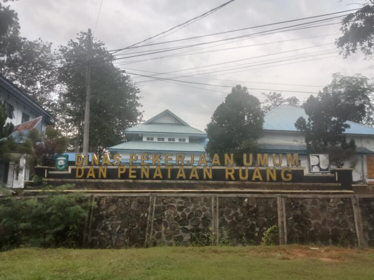 Desakan Pencopotan Plt Kadis PUPR Madina Terus Bergulir