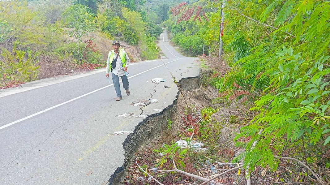 Tinjau Kondisi Jalan Krueng Raya - Batas Pidie, Dinas PUPR Aceh Pastikan Keandalan Infrastruktur