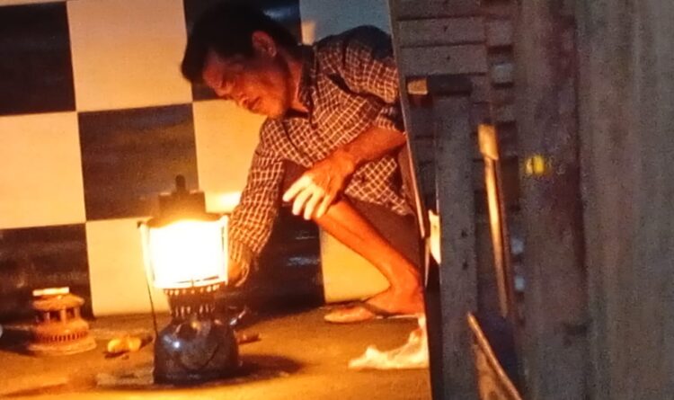 Petromaks, Cahaya Masa Lalu di Tengah Gelap Pidie