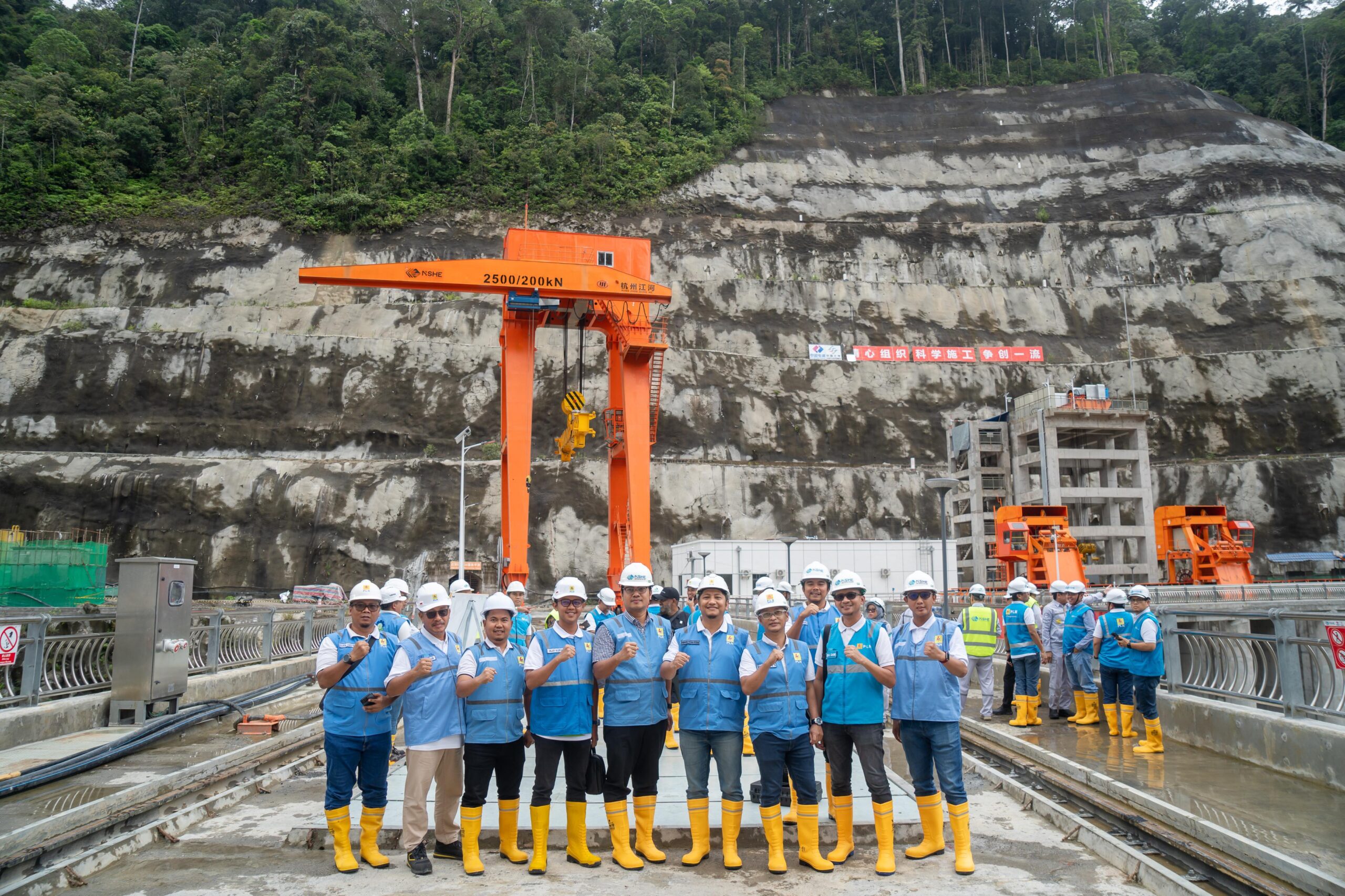 Energi Hijau Segera Hadir Di Sumatera, Direktur Pembangkitan Tinjau Progres PLTA Batang Toru