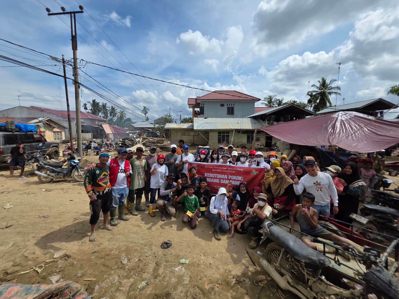 Tenaga Pemasar, Karyawan Dan Nasabah Generali Indonesia Galang Bantuan Kemanusiaan Peduli Bencana Sumut - Aceh