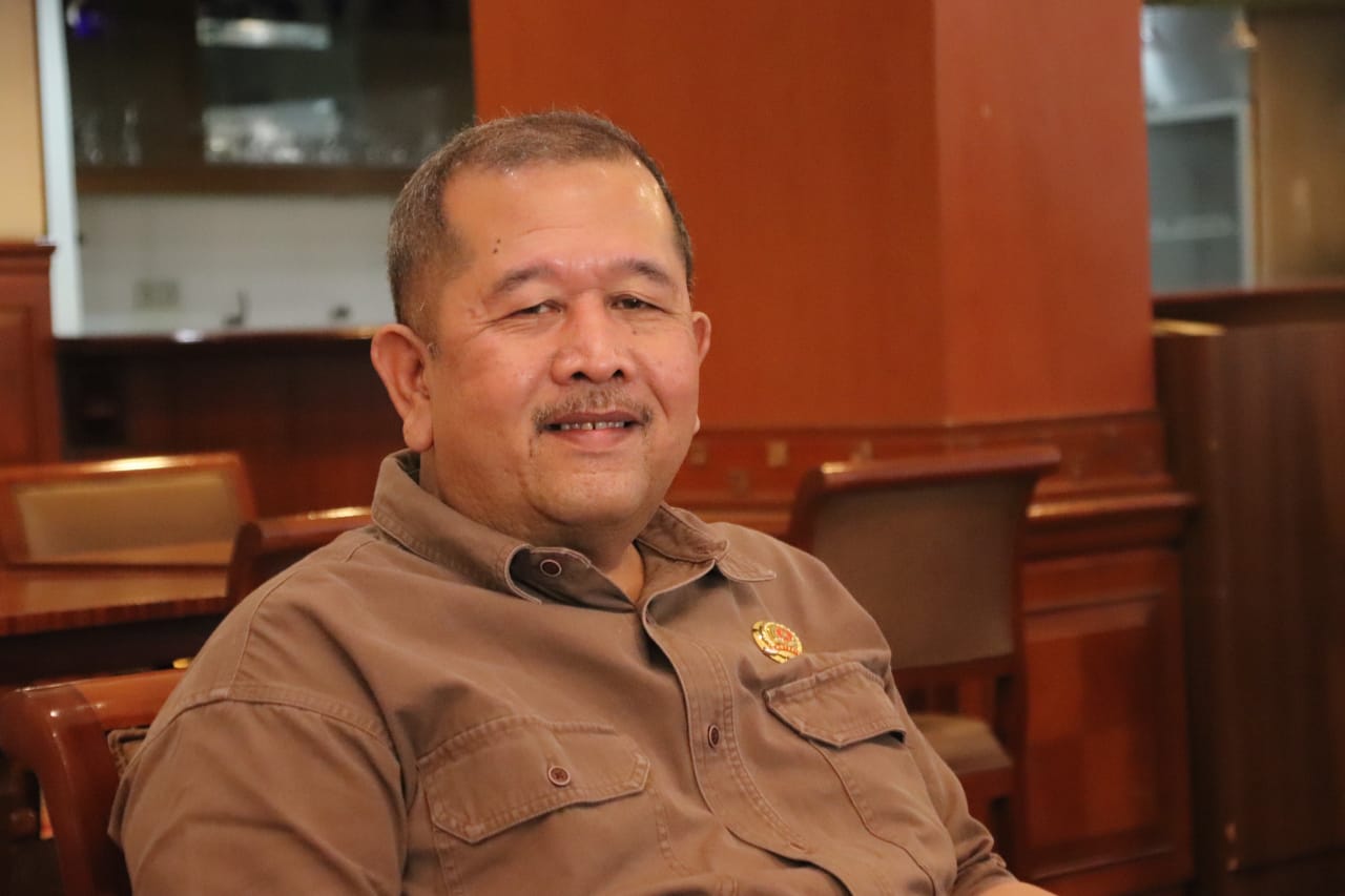 Rekonstruksi Paradigma Hukum Nasional Menuju Indonesia Emas 2045 (Pemberlakuan KUHP yang bersenyawa dengan revisi KUHAP pada 2 Januari 2026)
