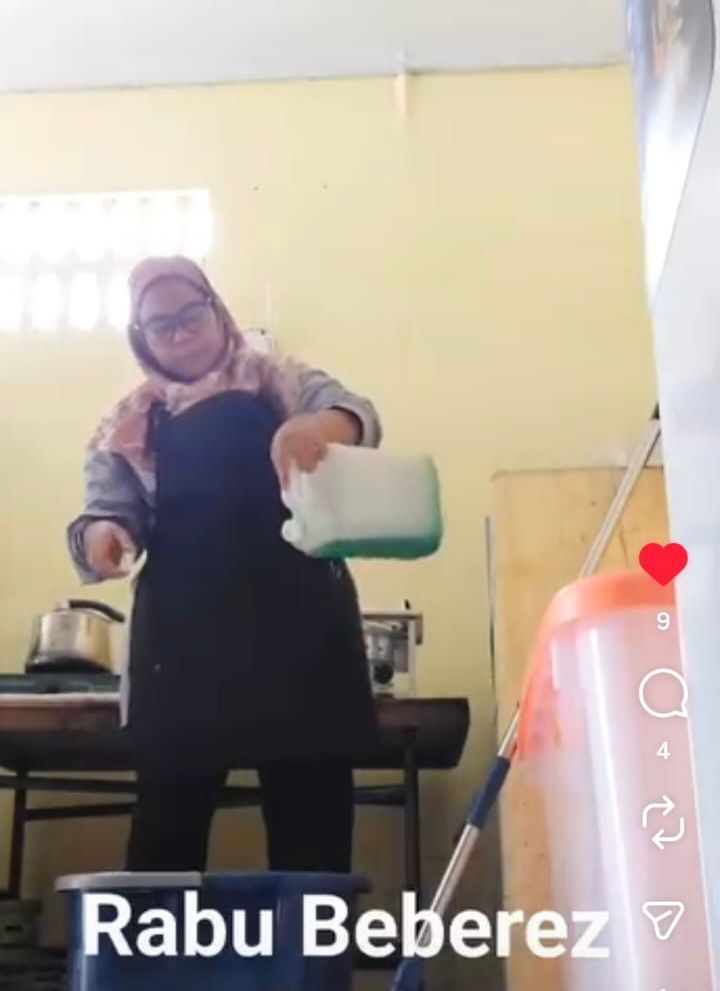 Kualitas Dan Lengkap, Ada "AZKO" Di Kafe Kopi Milik Budi