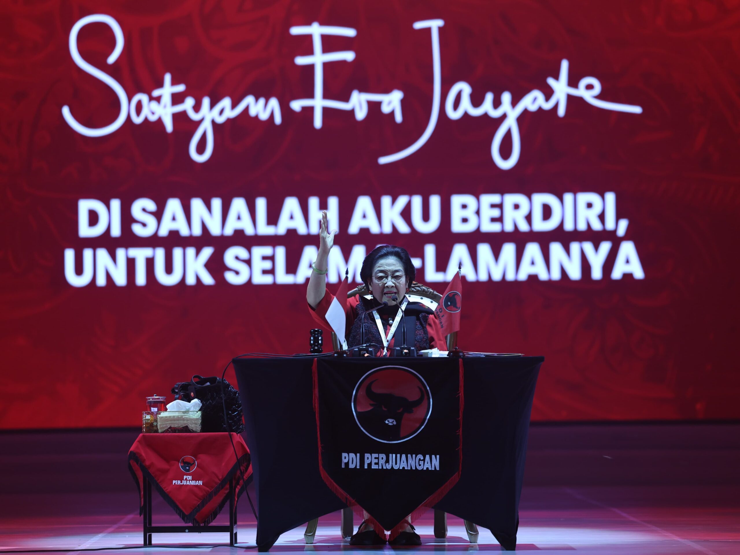 Megawati Minta Kader Bergotong Royong Bantu Pulihkan Keadaan Di Sumatra