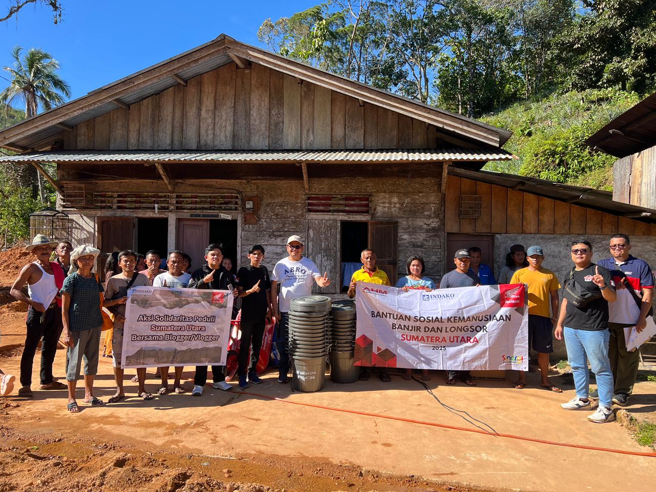 Kepedulian AHM - Indako Berlanjut, Salurkan Bantuan Banjir Warga Tapanuli Tengah