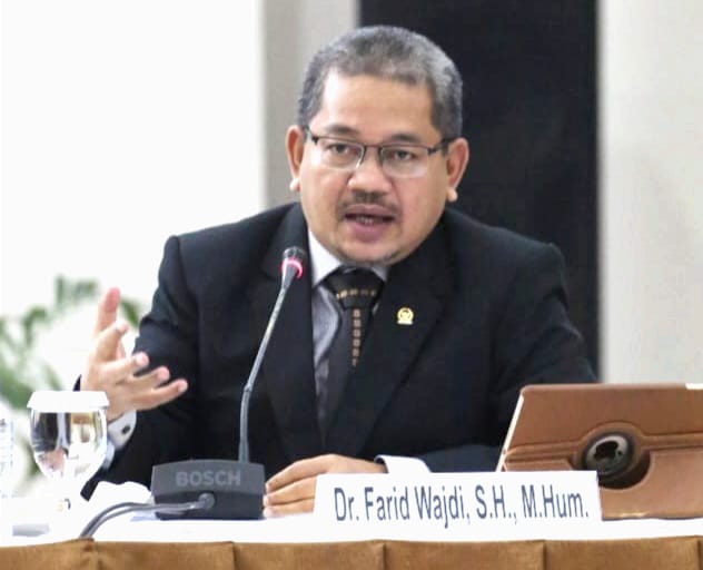 Hukum Untuk Manusia