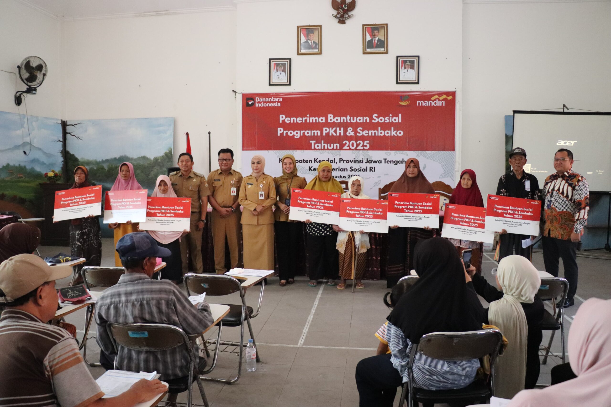 Akselerasi Ekonomi Kerakyatan melalui Penyaluran Bansos, Bank Mandiri Jangkau Lebih 7,45 Juta Penerima Sepanjang 2025