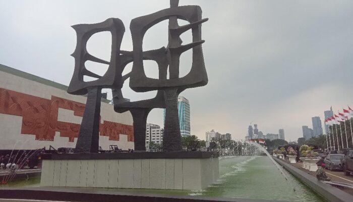 Imbas Konflik Timur Tengah, DPR Minta Pemerintah Mitigasi Jemaah Umrah Di Negara Transit