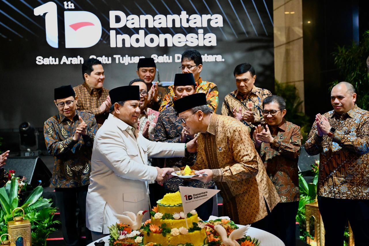 Satu Tahun Danantara Indonesia: Memperkuat Fondasi untuk Masa Depan Generasi IndonesiaBank Mandiri Pertegas Komitmen Dukung Pemerataan Pendidikan Nasional