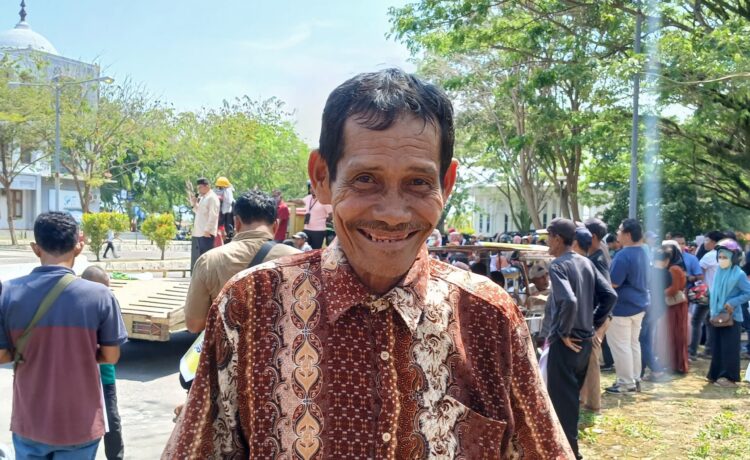 Korban Banjir Mustafa Pulang Dari Tenda Ke Tenda Lagi