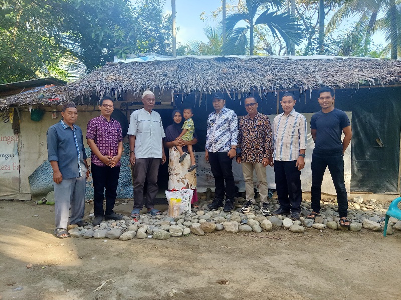 Rumah Plastik Di Abdya Disorot, Camat Manggeng Bergerak Cepat Bantu Ibu Dua Anak