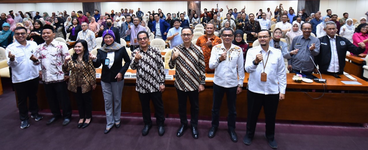 Sekjen DPR: Disiplin Merupakan Pondasi Utama Dalam Menjaga Produktivitas