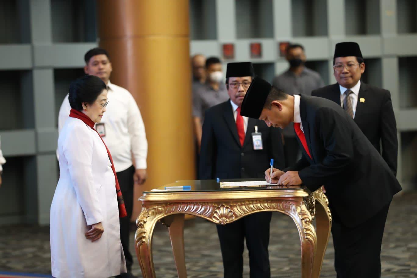 Megawati Lantik Amarulla Octavian Jadi Wakil Kepala BRIN