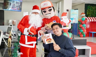JNE Berbagi Kebahagiaan Hadirkan Sales Counter Natal