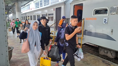 Penumpang KA Di Divre I Sumut Capai 10.500 Orang