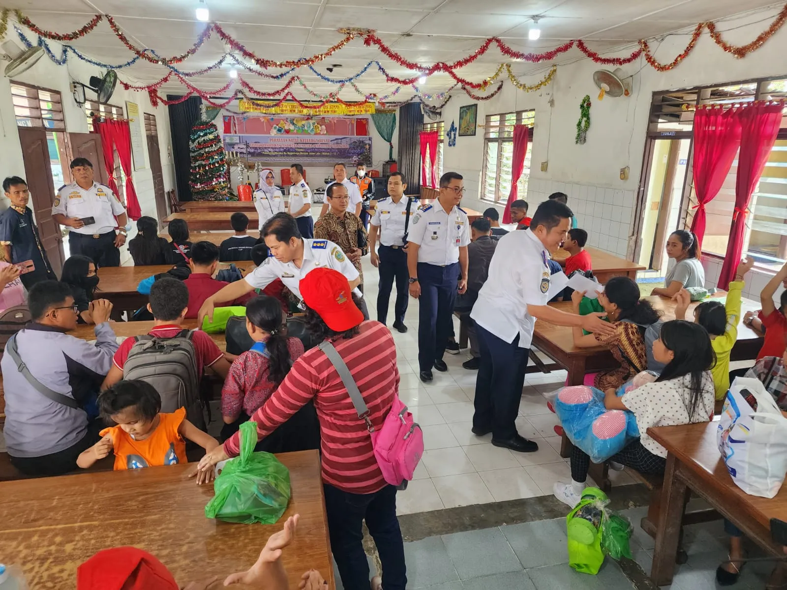 Kadishub Sumut Berangkatkan Mulak Tu Huta Penyandang Disabilitas