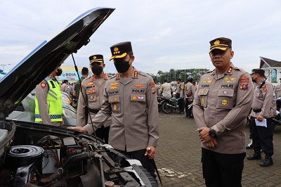 Pastikan Kendaraan Siap Digunakan, Kapolrestabes Medan Cek Ranmor Dinas