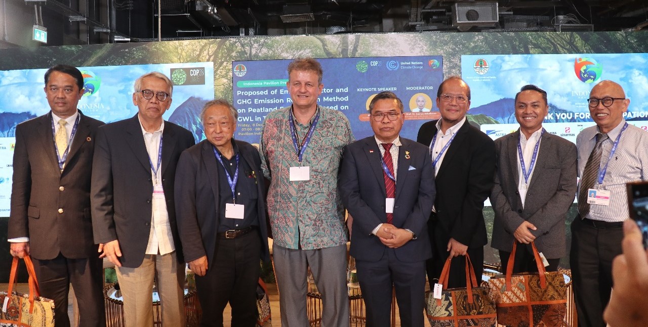 KLHK Gelar Diskusi Pembaruan Metode Perhitungan Emisi DanPengurangan Gas Rumah Kaca Dari Lahan Gambut DI COP 28