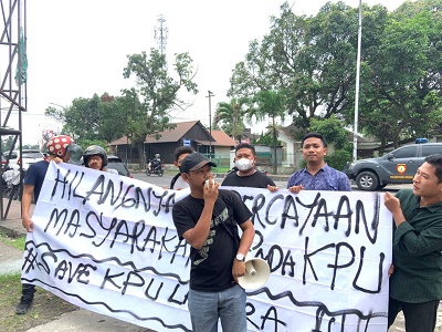 Mahasiswa Minta Evaluasi Kinerja KPU Labura