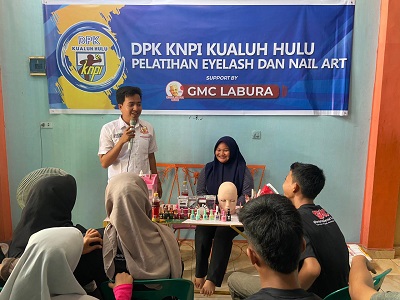 Ganjar Milenial Kembangkan Skill Perempuan Dengan Pelatihan Eyelash Dan Nail Art