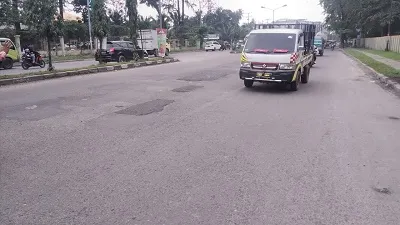 Anggota DPRD Sumut H Akhiruddin Lc Sesalkan Perbaikan Jalan Di Tanjungmorawa Tidak Merata
