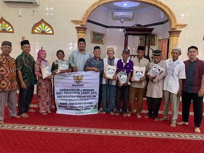 Sambut Ramadhan, UPZ BKM Masjid Nurul Huda Sakurkan 90 Karung Beras Untuk Fakir dan Kaum Dhuafa