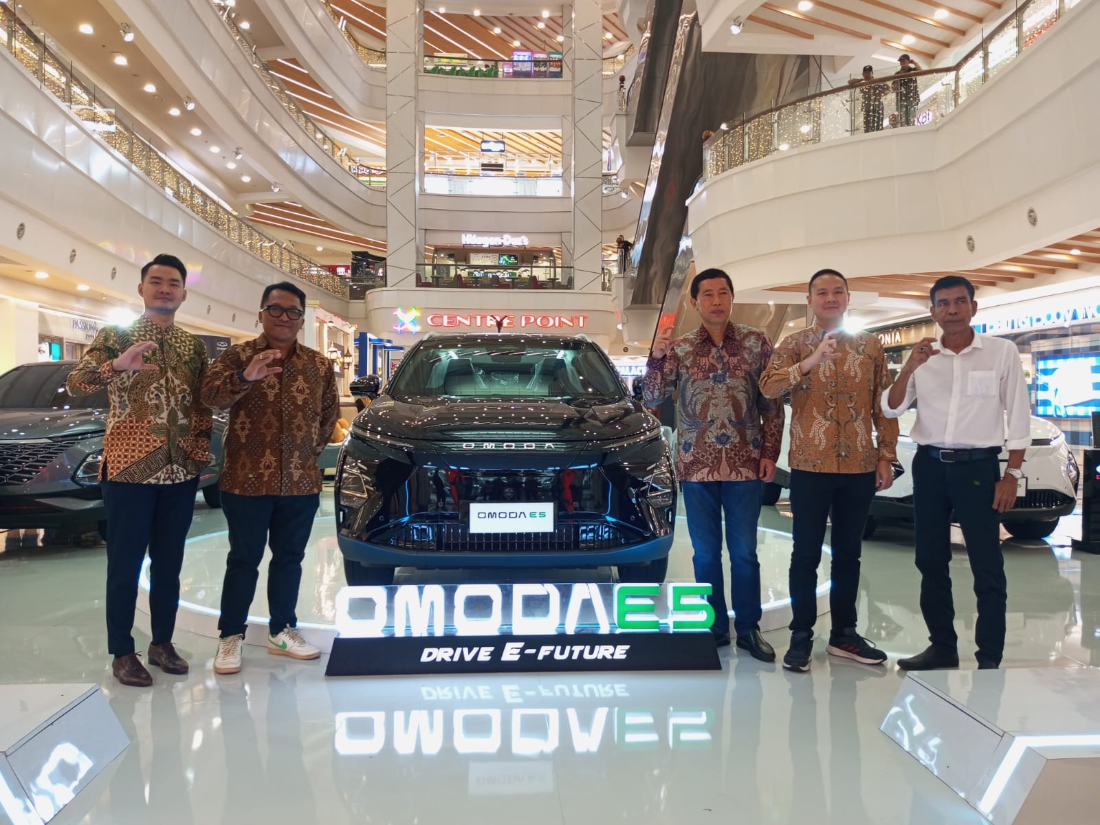 Chery OMODA E5, Mobil Listrik Bergaya Futuristik Tanpa Emisi