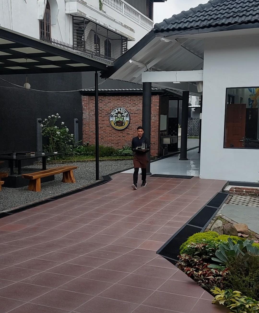 Sensasi Ngopi Di Nusa Dua Di Lahan Eks RS Tembakau Deli