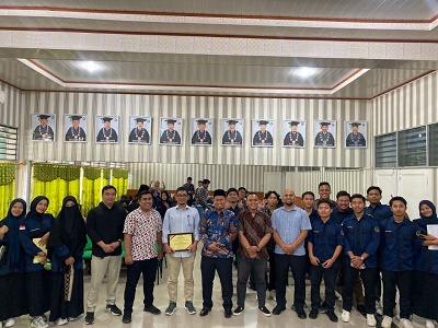 Dosen Fisipol UMA Beri Pelatihan Menulis Opini Di FSH UINSU