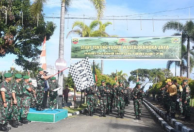 Kasdam I/BB Serahkan Simbol Yudha Wastu Pramuka Jaya TA 2023
