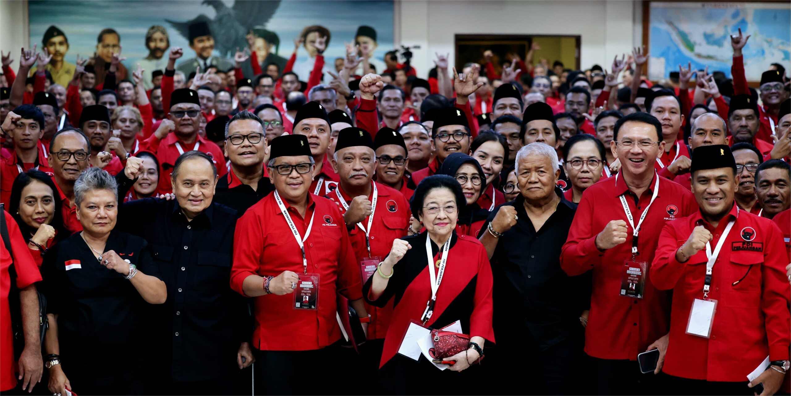 Jelang Pilkada, Kader PDIP Diminta Turun Dan Bonding Dengan Rakyat
