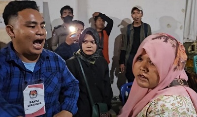 Penghitungan Suara Terakhir Di PPK Medan Deli Ricuh