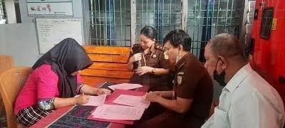 Tersangka Korupsi BRI Amplas Diserahkan Ke Jaksa Penuntut
