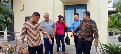 Orangtua Almarhum Bripka AS Berikan Keterangan Di Poldasu