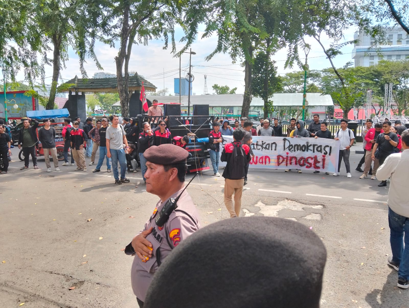 Masyarakat Diajak Lawan Politik Dinasti