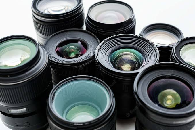 Rekomendasi Lensa Kamera Terbaik untuk Pencinta Fotografi