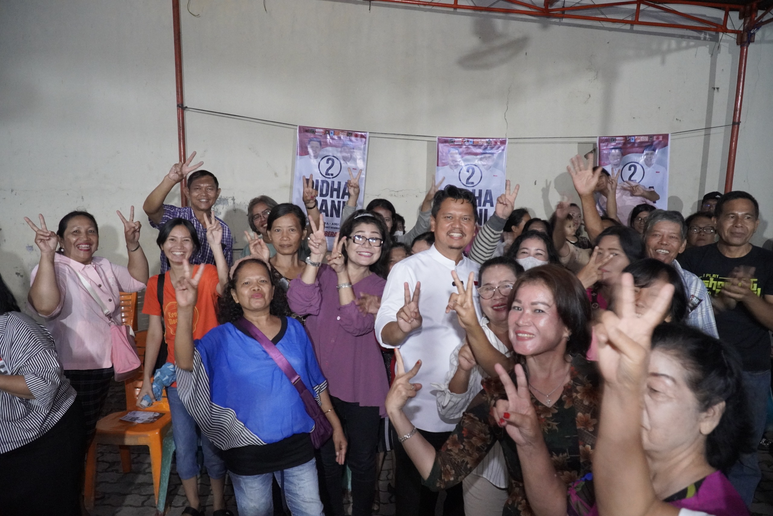 Bersama Ketua DPRD Medan, Prof Ridha Temui Ratusan Jemaat HKBP Pabrik Tenun