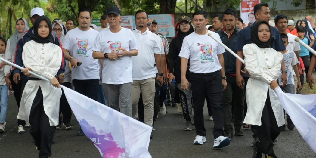 Penjabat Gubernur Aceh Ikut Jalan Santai PMI