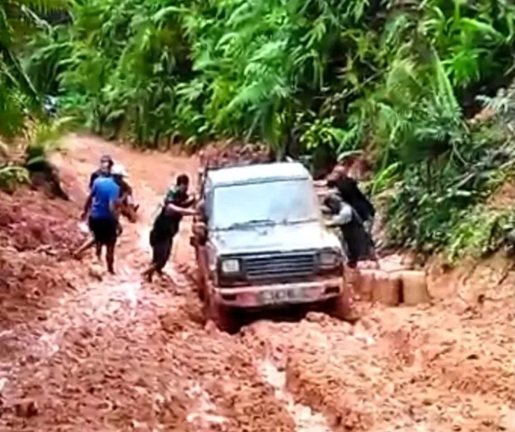 Warga Lima Desa Rantobaek Tersiksa