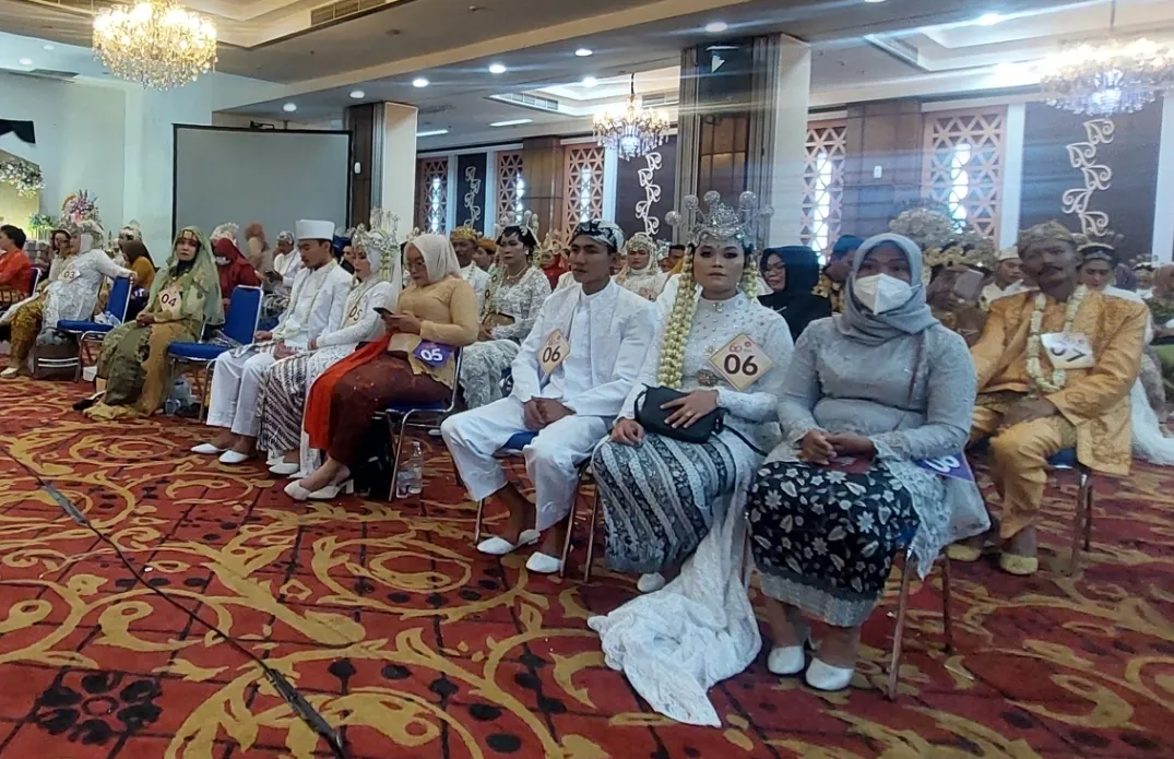 Kemendikbudristek  Dukung Inovasi Tata Rias Pengantin Tradisional