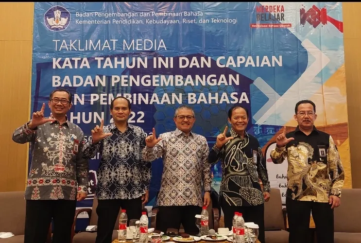 Revitalisasi Cegah Kepunahan Bahasa Daerah