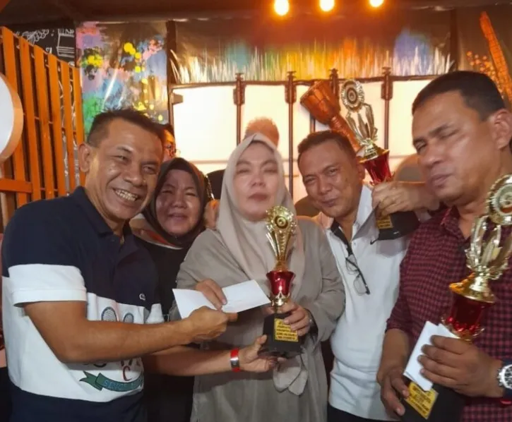 SMA 6 Medan Gelar Perlombaan Truf Dan Karaoke Alumni