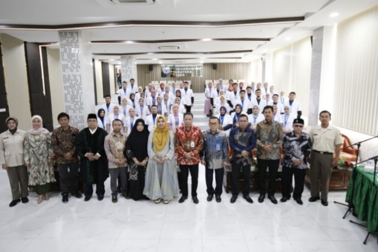 Yudisium Dan Janji Dokter Muda