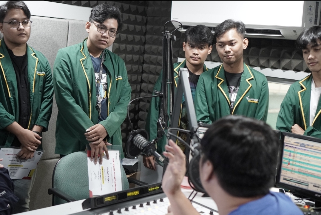 Tingkatkan Kemampuan Komunikasi Mahasiswa, Kalbis Institute dan Mari Institute Gelar Seminar Public Speaking