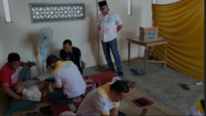 Tim R3 Bekerjasama Dengan Mitra Minion Tanjungpura Gelar Khitanan Massal Dan Pengobatan Gratis