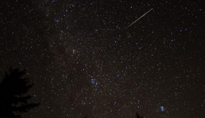 Puncak Hujan Meteor Delta Aquarids Malam Ini