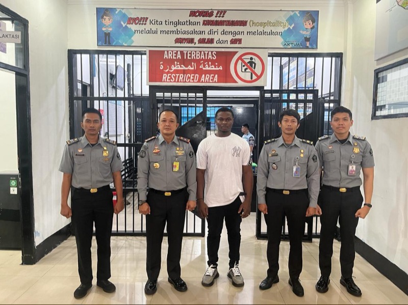 Rudenim Medan Kanwil Kumham Sumut Deportasi Warga Negara Nigeria Kasus Overstay Dan Paspor Palsu