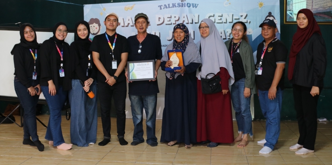 Mahasiswa Paramadina Gelar PkM di Sekolah Masjid Terminal Depok